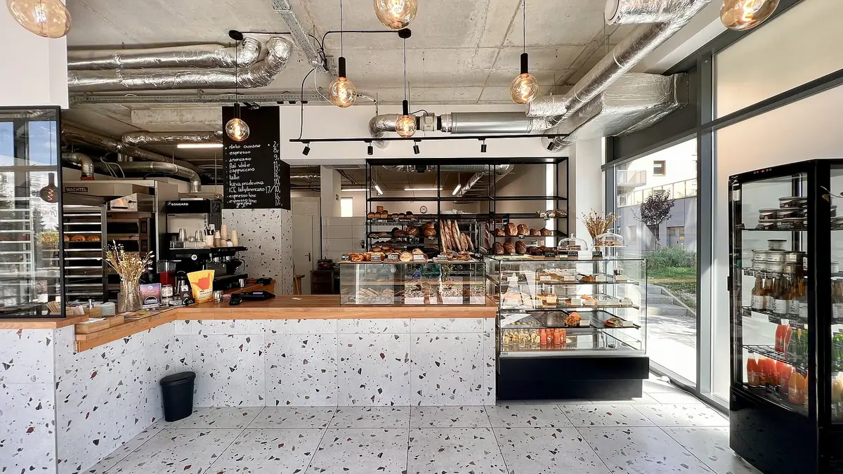 Bakery 79 And Maple Service Station – bakery in Marlow town centre